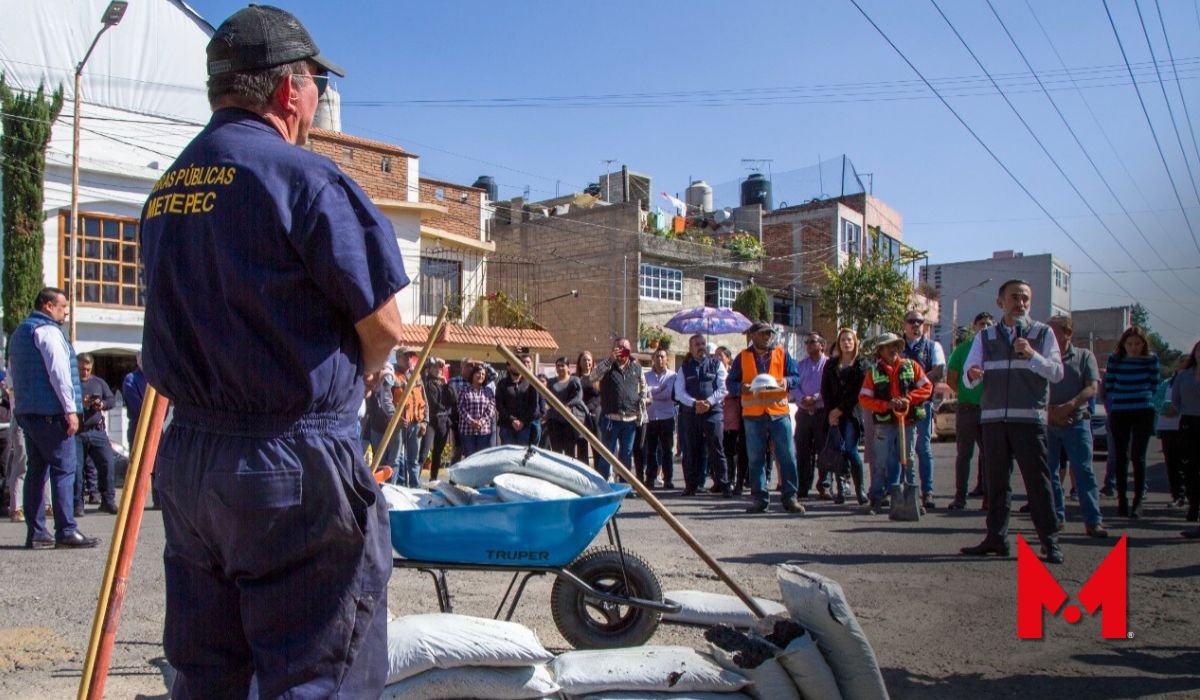 Metepec tapa más de 8 mil baches: Fernando Flores