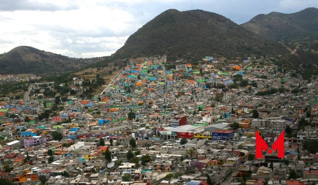Colocan primera piedra de agencia automotriz Geely en Ecatepec