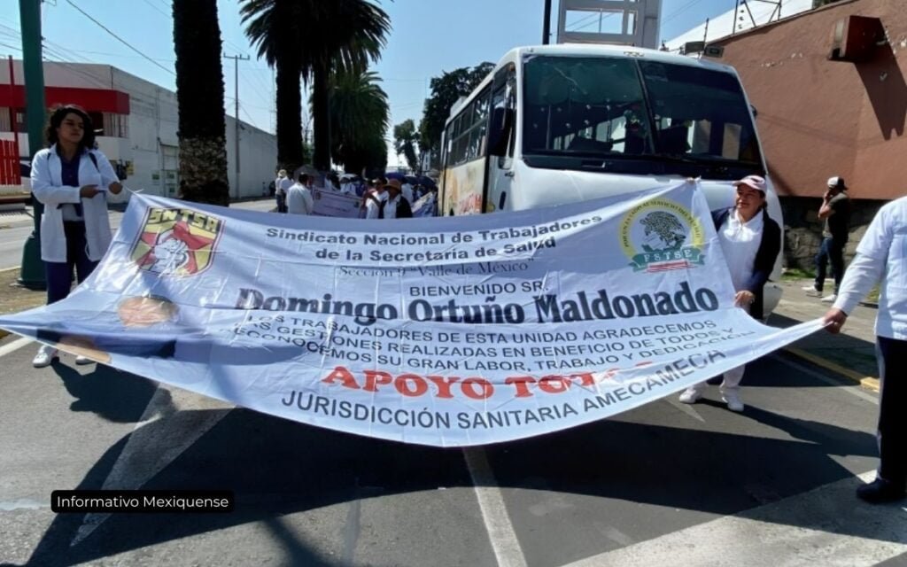 En Toluca, trabajadores de salud marchan por abastecimiento de insumos