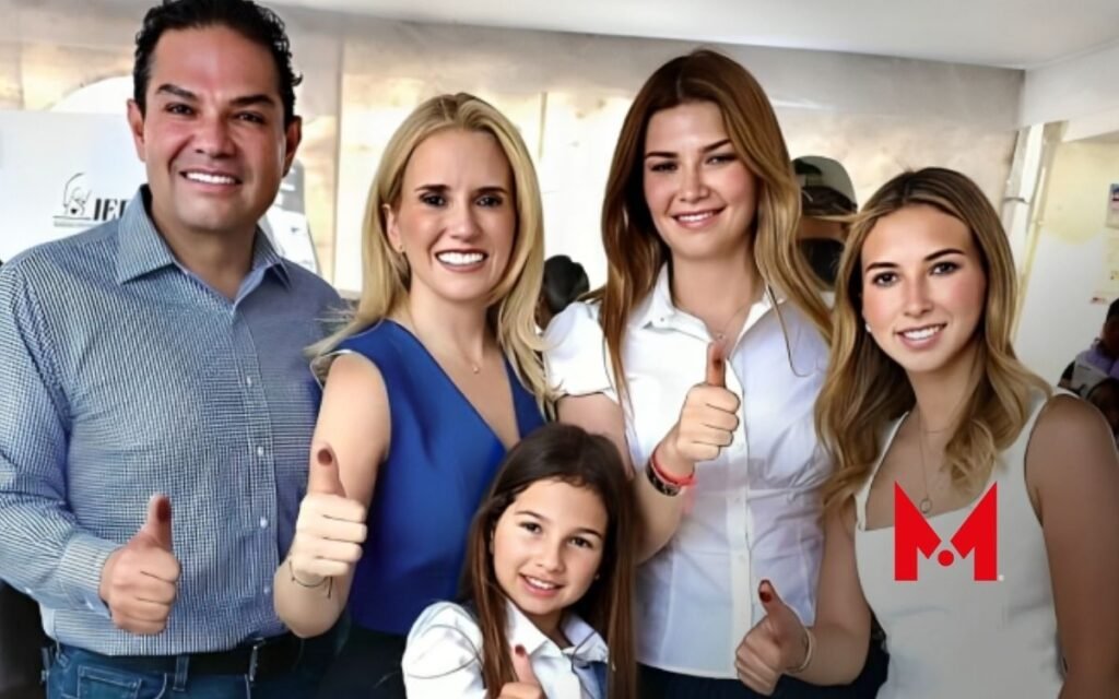 Enrique Vargas y Romina Contreras ejercen su derecho al voto en Huixquilucan