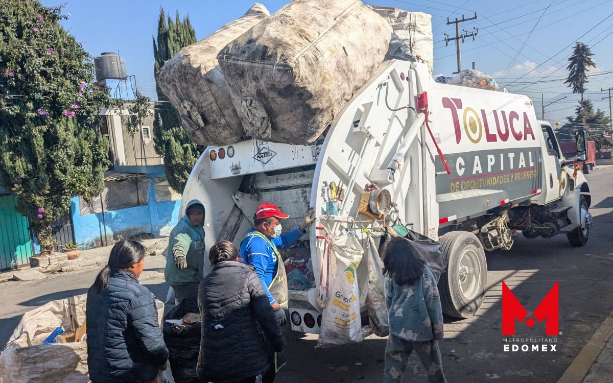 Toluca da mantenimiento a unidades de Recolección de basura