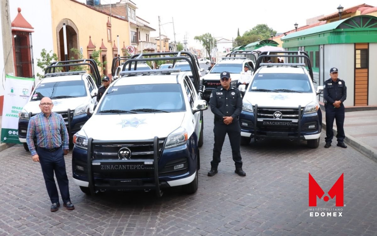 Zinacantepec refuerza su seguridad con la entrega de seis nuevas patrullas